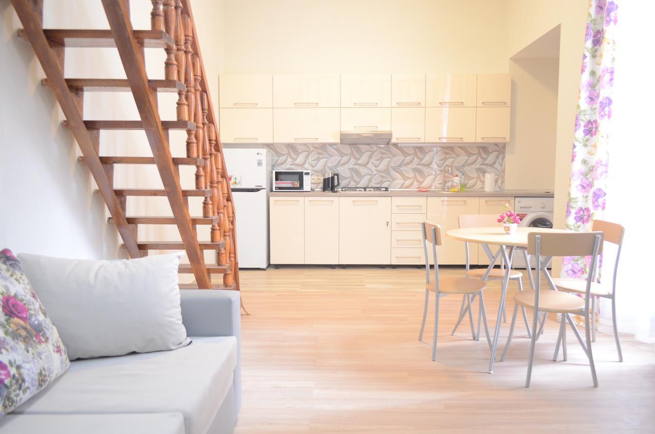 Apartament Sololaki Hill Tbilisi Zewnętrze zdjęcie